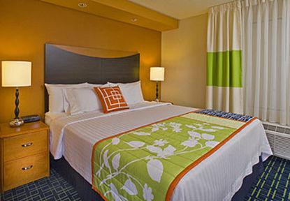 Fairfield Inn & Suites Redding Δωμάτιο φωτογραφία